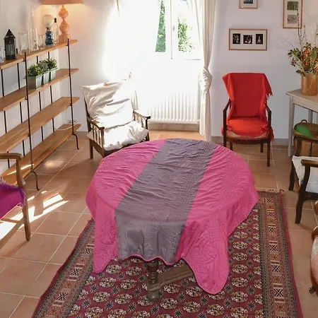 Three-bedroom Holiday In St Jacques Des Blats Saint-Jacques-des-Blats