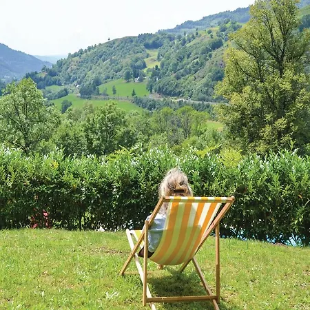 Holiday home Three-bedroom Holiday In St Jacques Des Blats Saint-Jacques-des-Blats